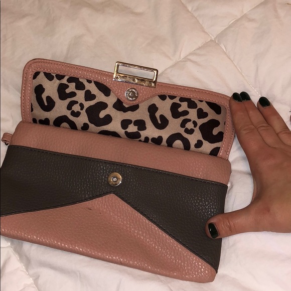 Jessica Simpson Clutch - Picture 4 of 8